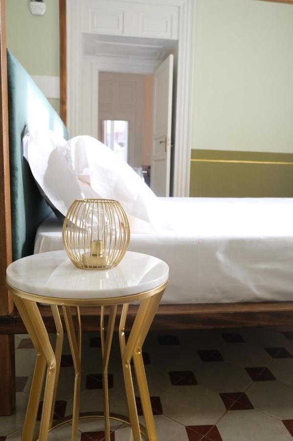 Toscano Palace Luxury Rooms CTA Exterior foto