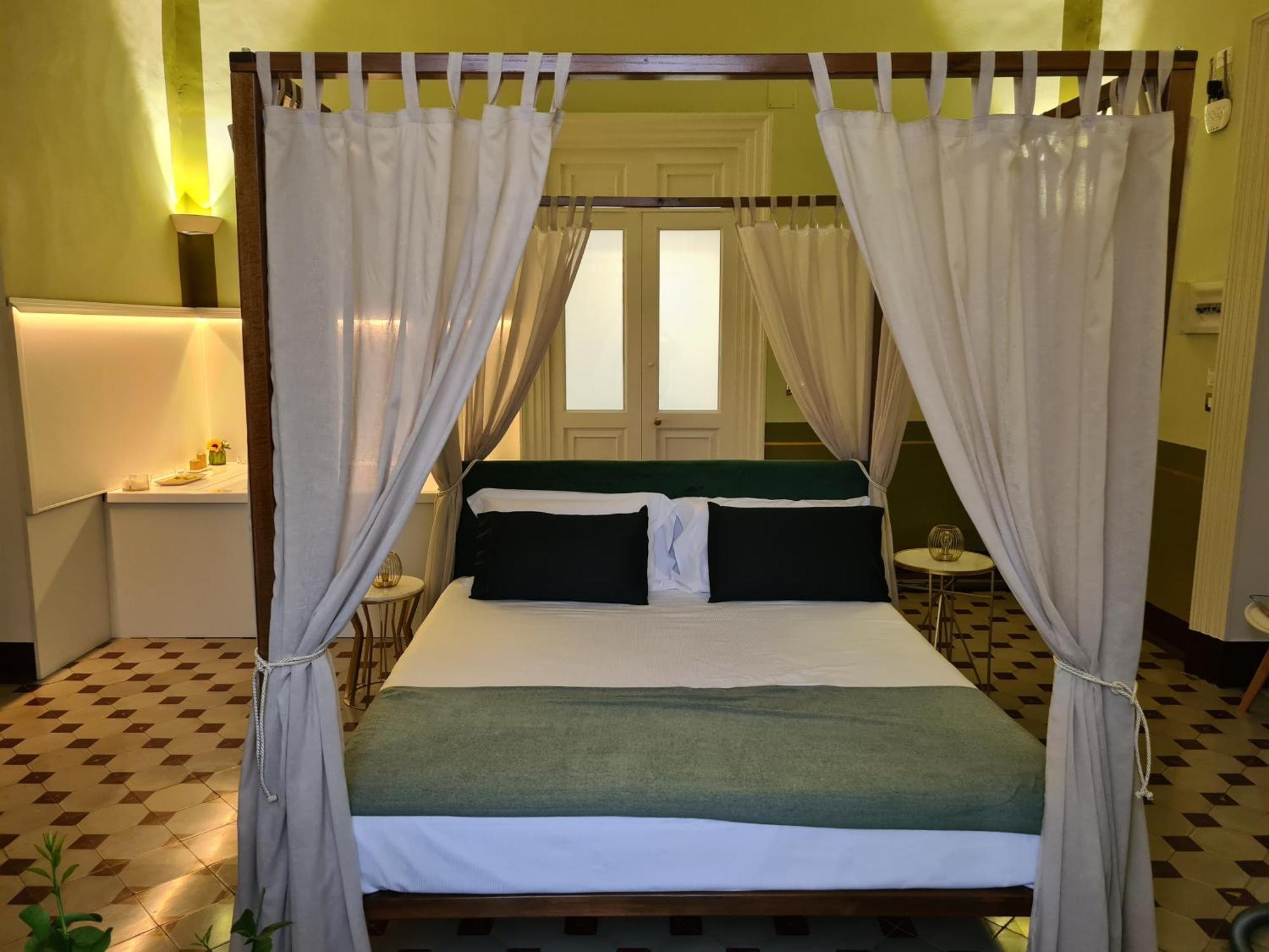 Toscano Palace Luxury Rooms CTA Exterior foto